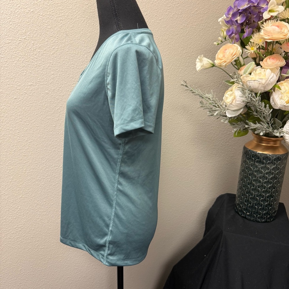 Elegant Teal V-Neck Women's Top - Picture 2 of 8